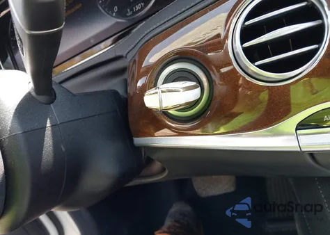 2015 Mercedes-Benz S 550 4Matic из США, поврежденный, VIN WDDUG8FB4FA159536